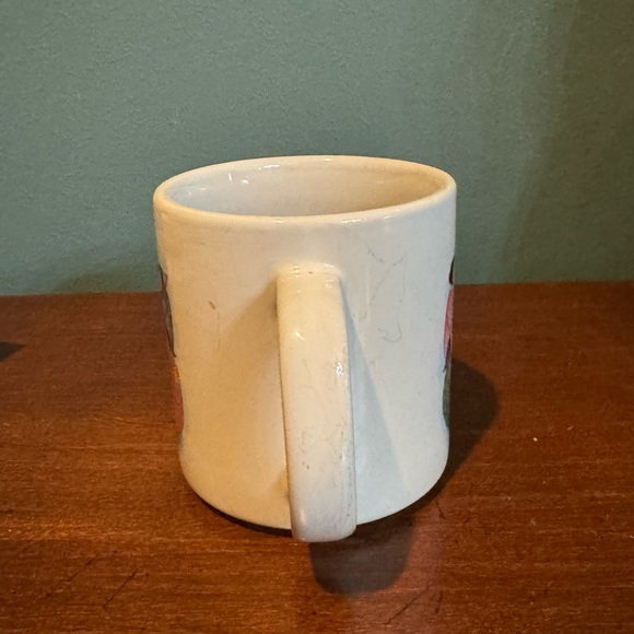 Barbara Lavallee MUG, Indigenous People Native American Village Scene, Alaska - Picture 9 of 11